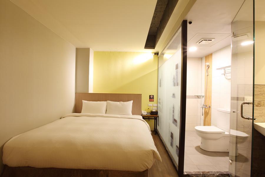 Tourism Inn Tainan Extérieur photo