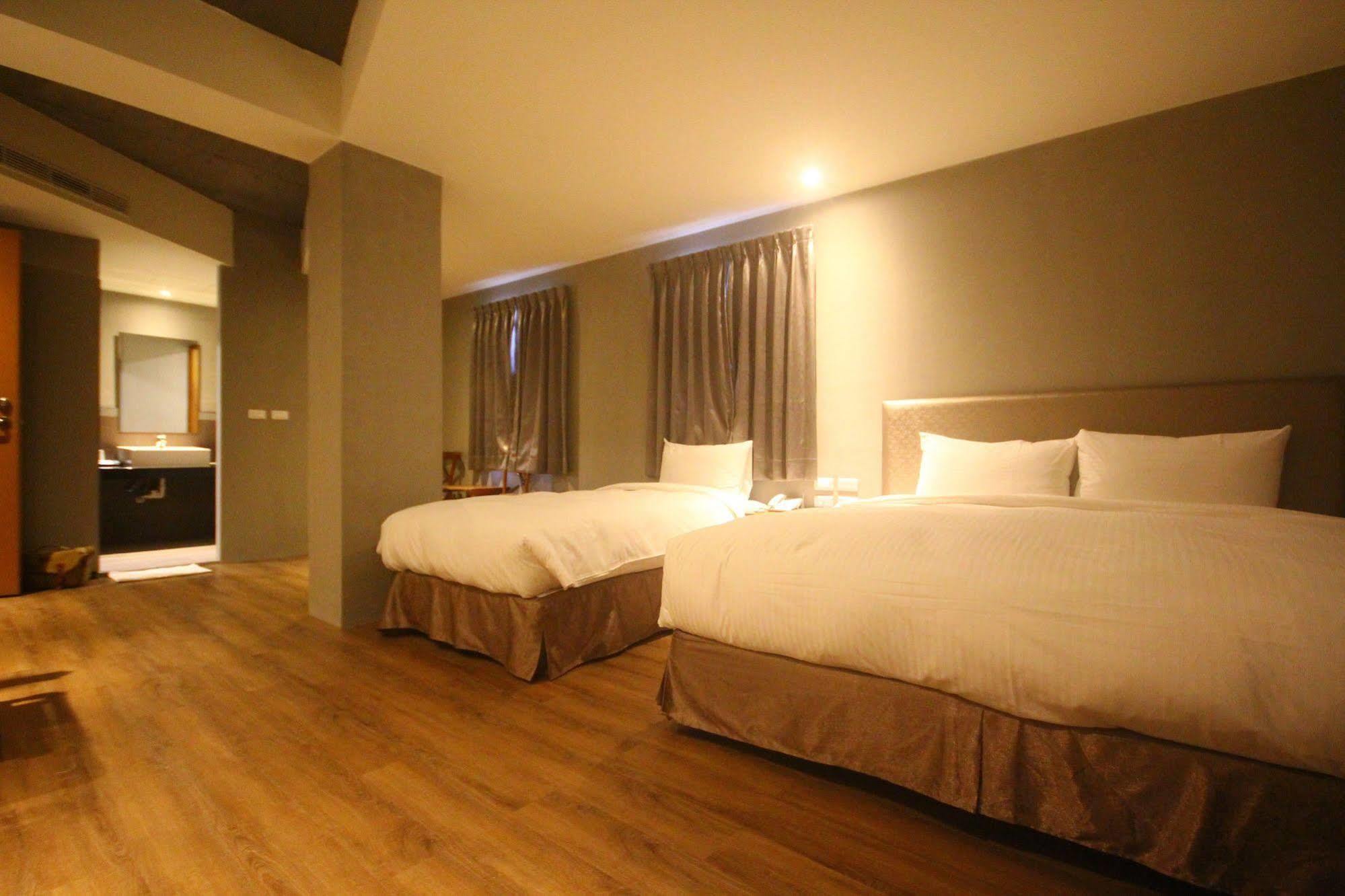 Tourism Inn Tainan Extérieur photo